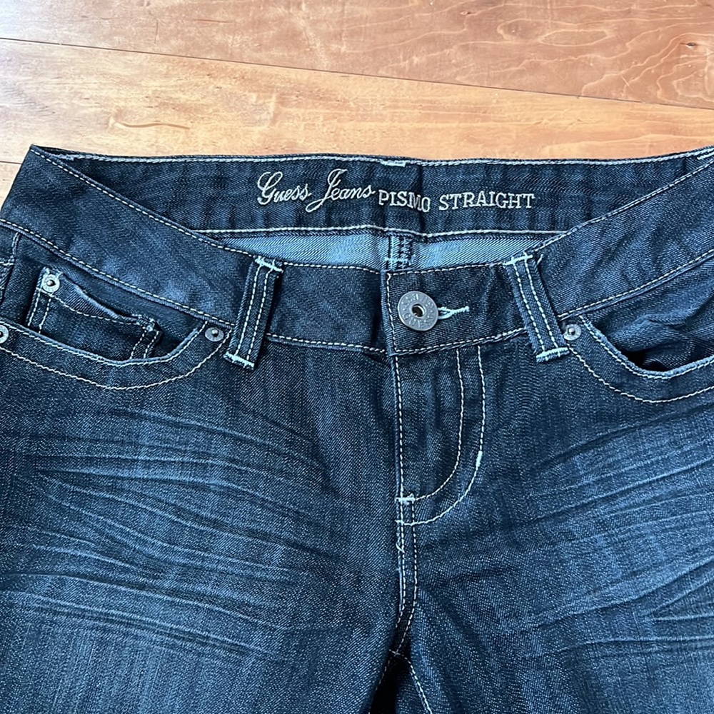 Guess Jeans - Picture 5 of 6